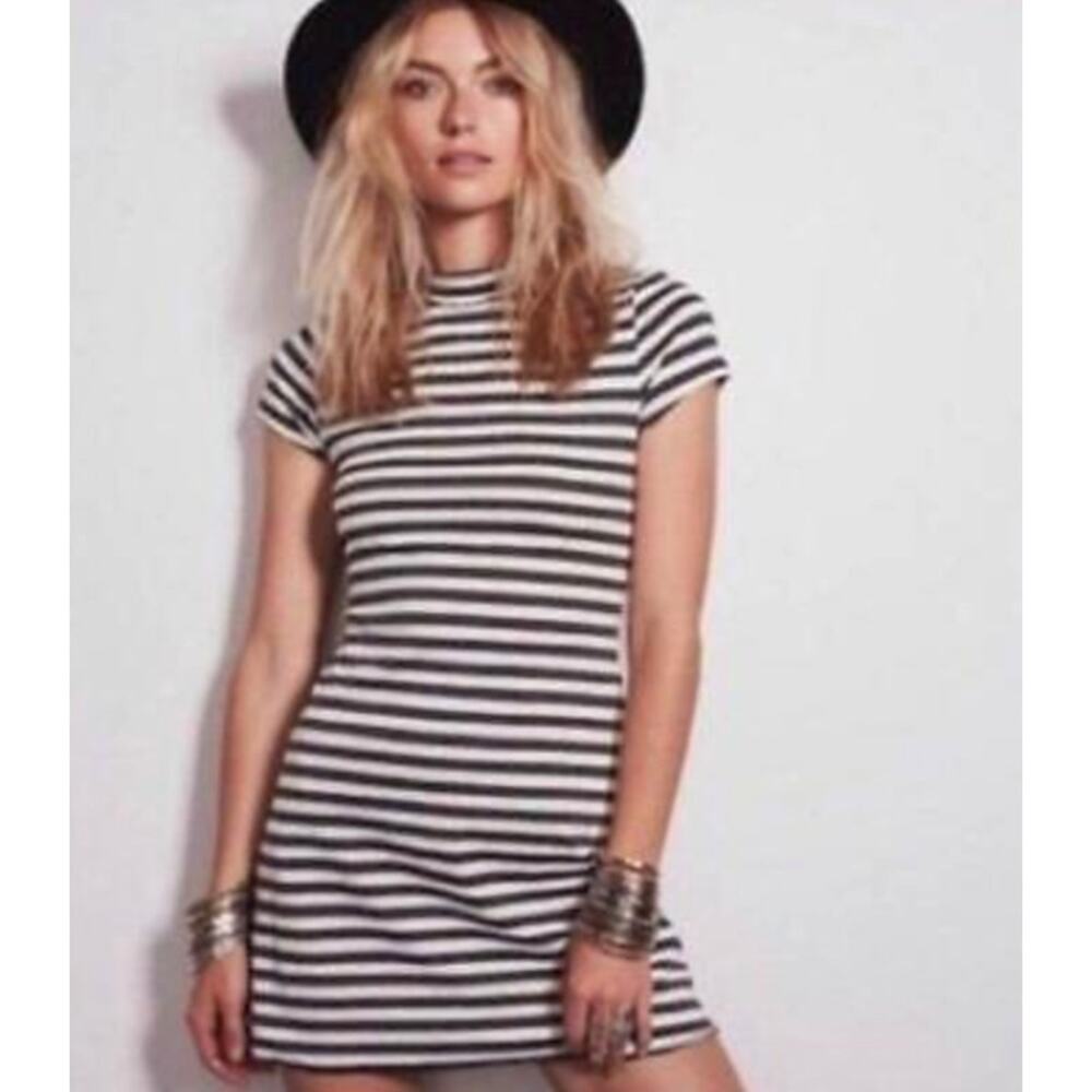 Free People Beach Gray White Striped Mock Neck T-Shirt Dress Size S - Picture 1 of 11